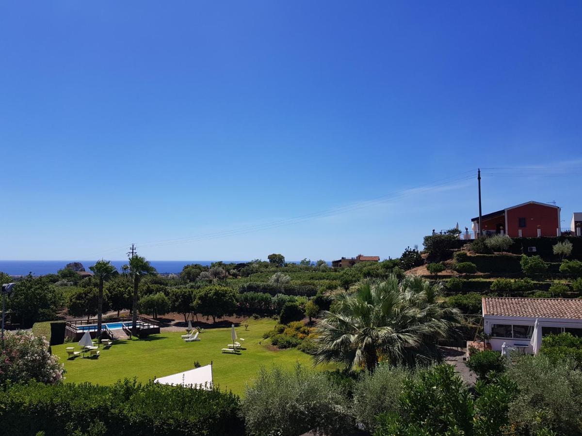 Agriturismo Le Case Di Civi Mascali Exterior photo